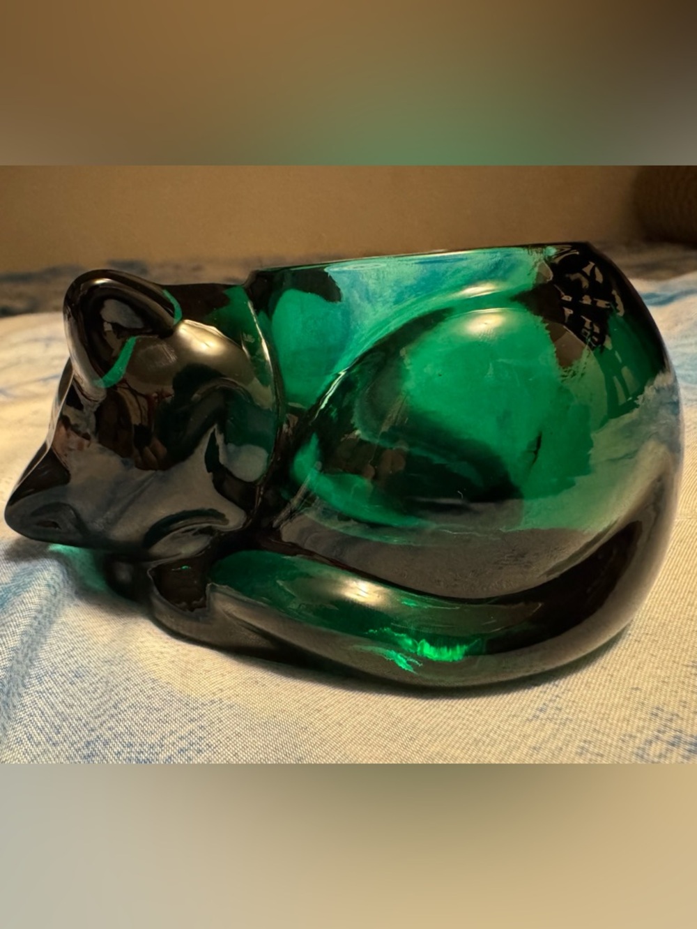Indiana Glass Emerald Green Heavy Glass Sleeping Cat Votive Candle Holder - Picture 2 of 9